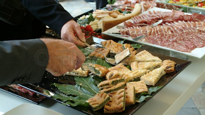 餐饮加盟品牌加盟流程详解：从考察到签约的全方位指南